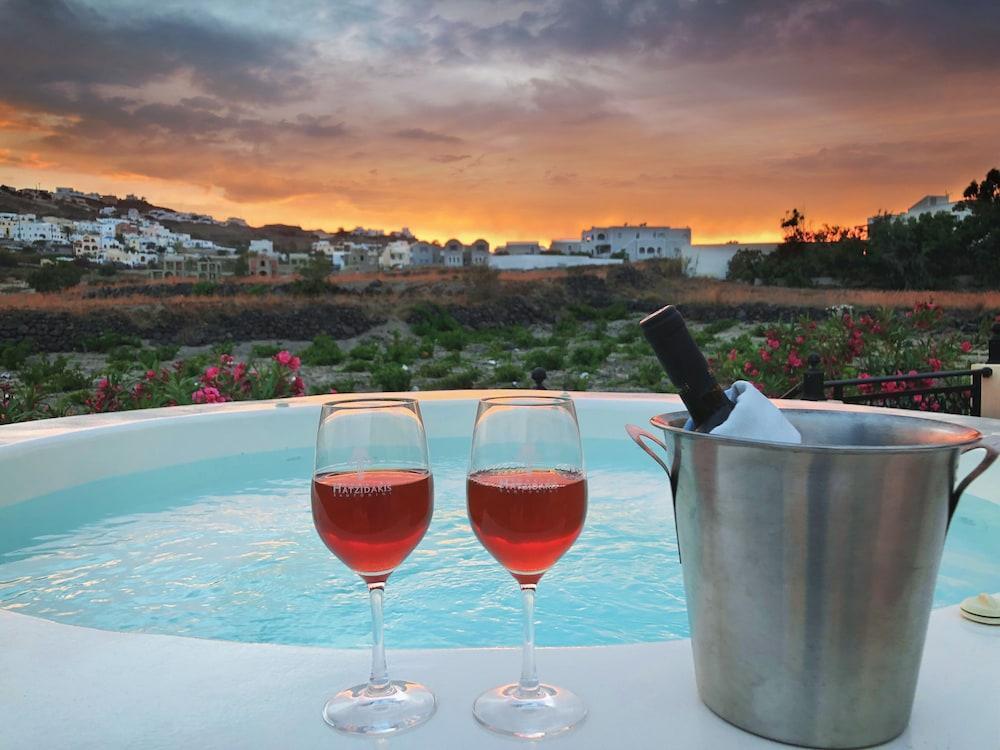Vineyard Exclusive Suites Akrotírion 外观 照片
