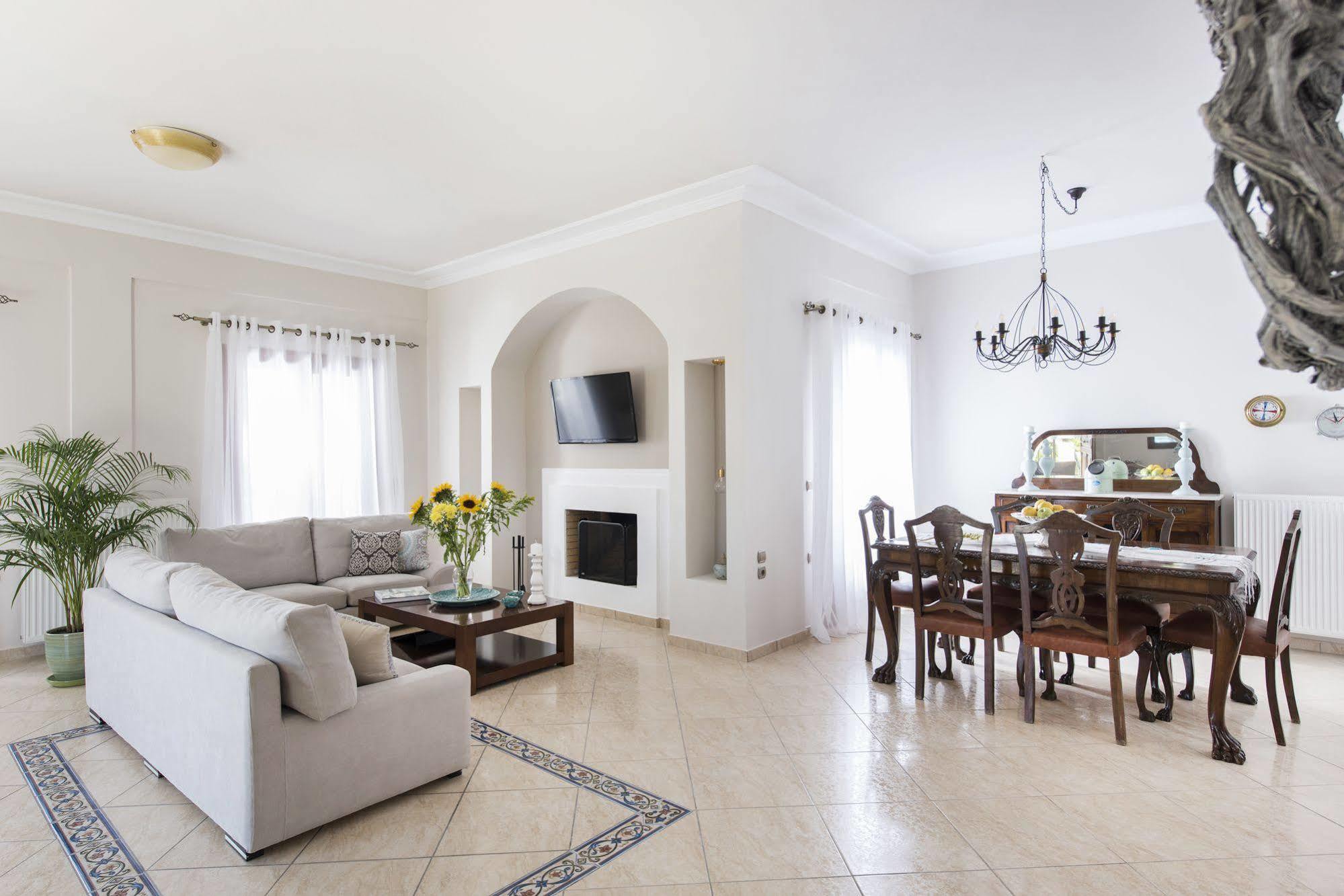 Vineyard Exclusive Suites Akrotírion 外观 照片