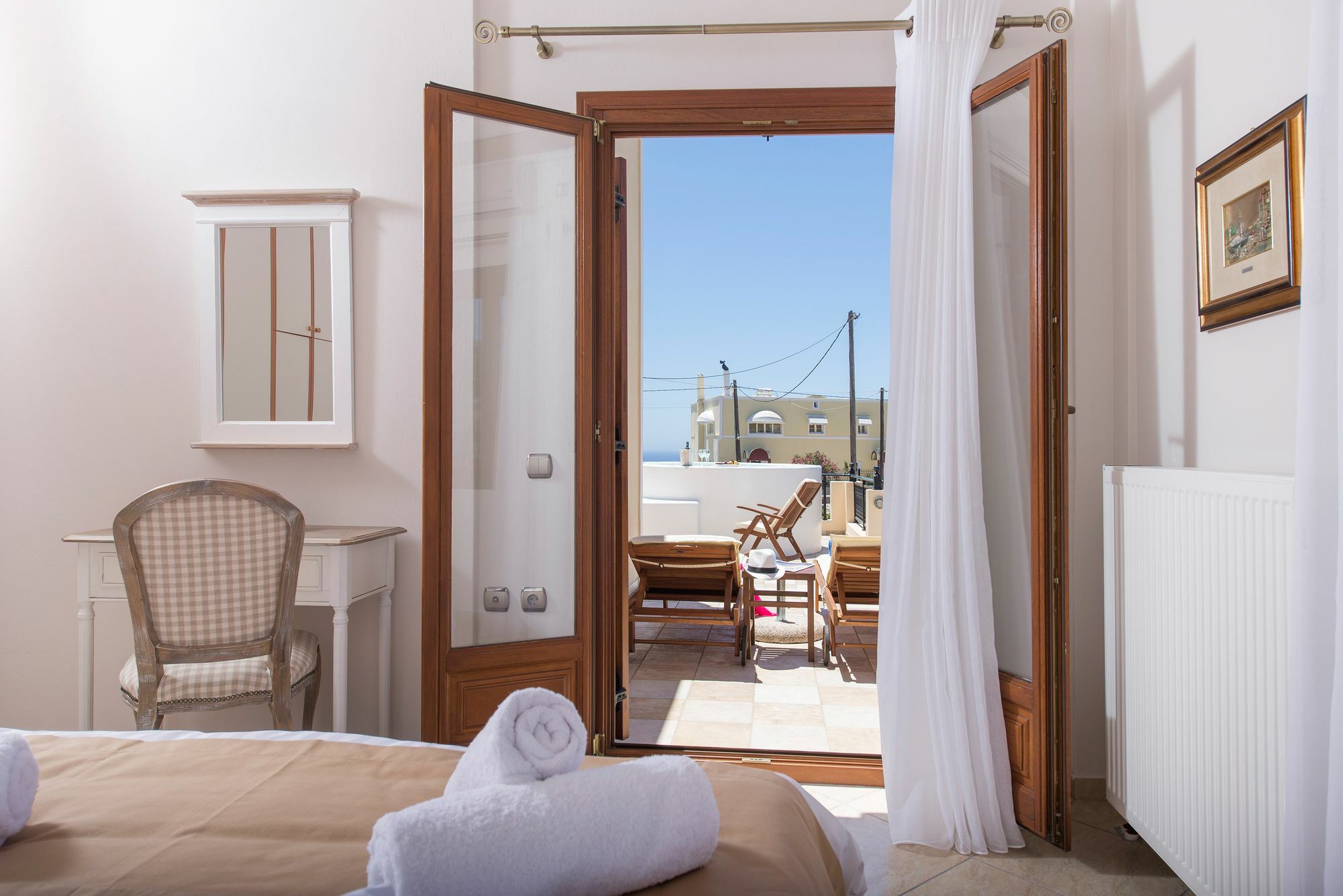 Vineyard Exclusive Suites Akrotírion 外观 照片