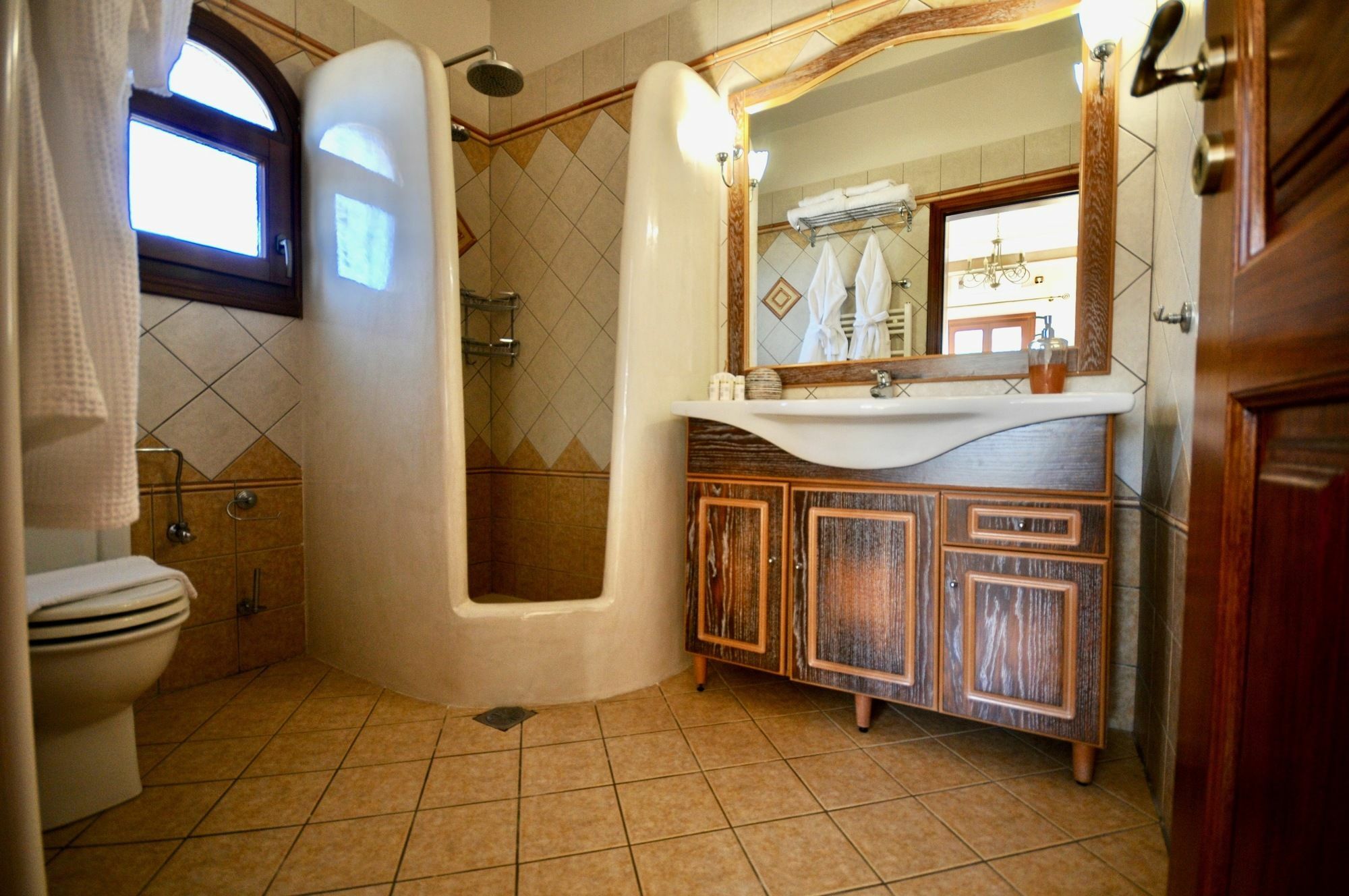 Vineyard Exclusive Suites Akrotírion 外观 照片