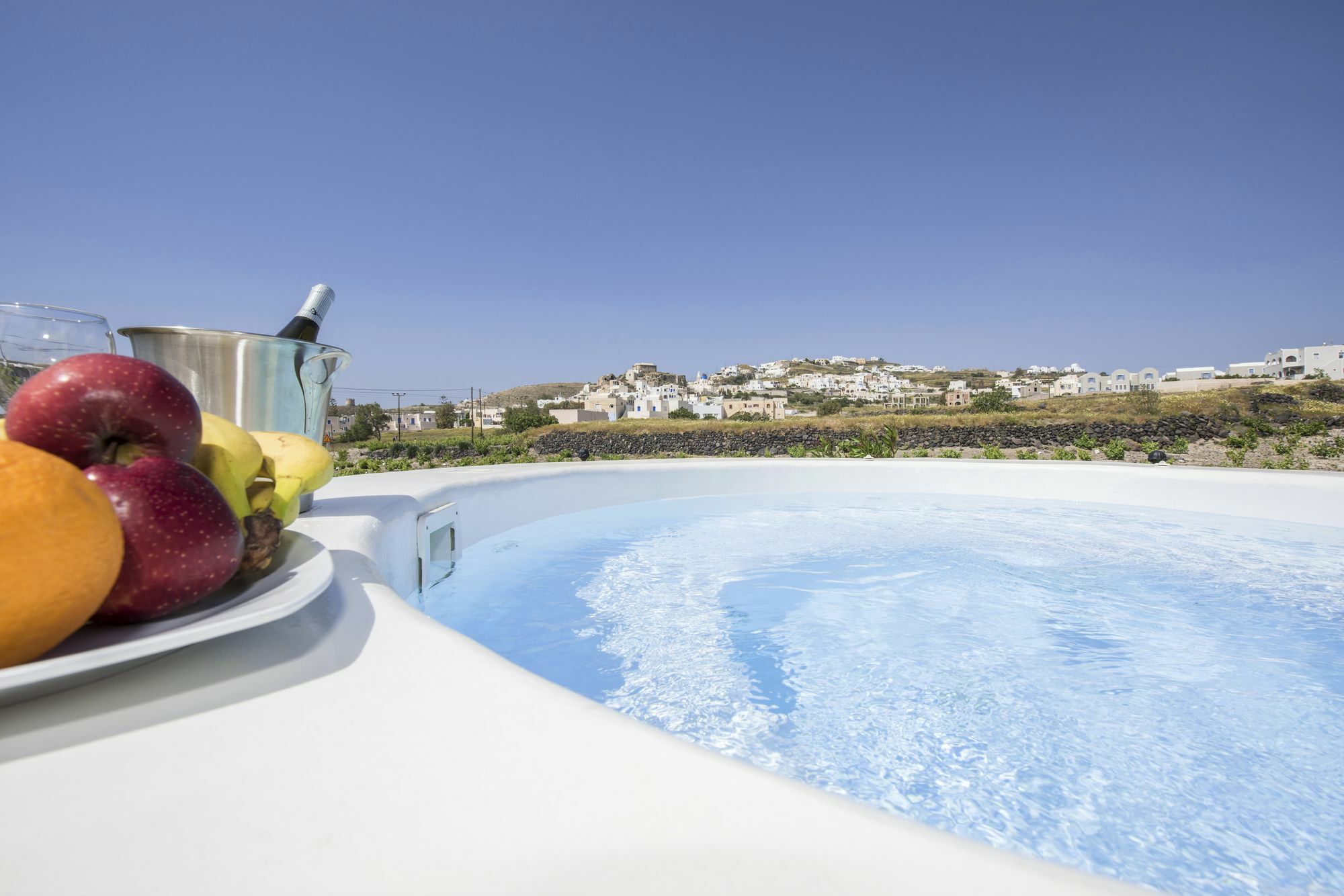 Vineyard Exclusive Suites Akrotírion 外观 照片