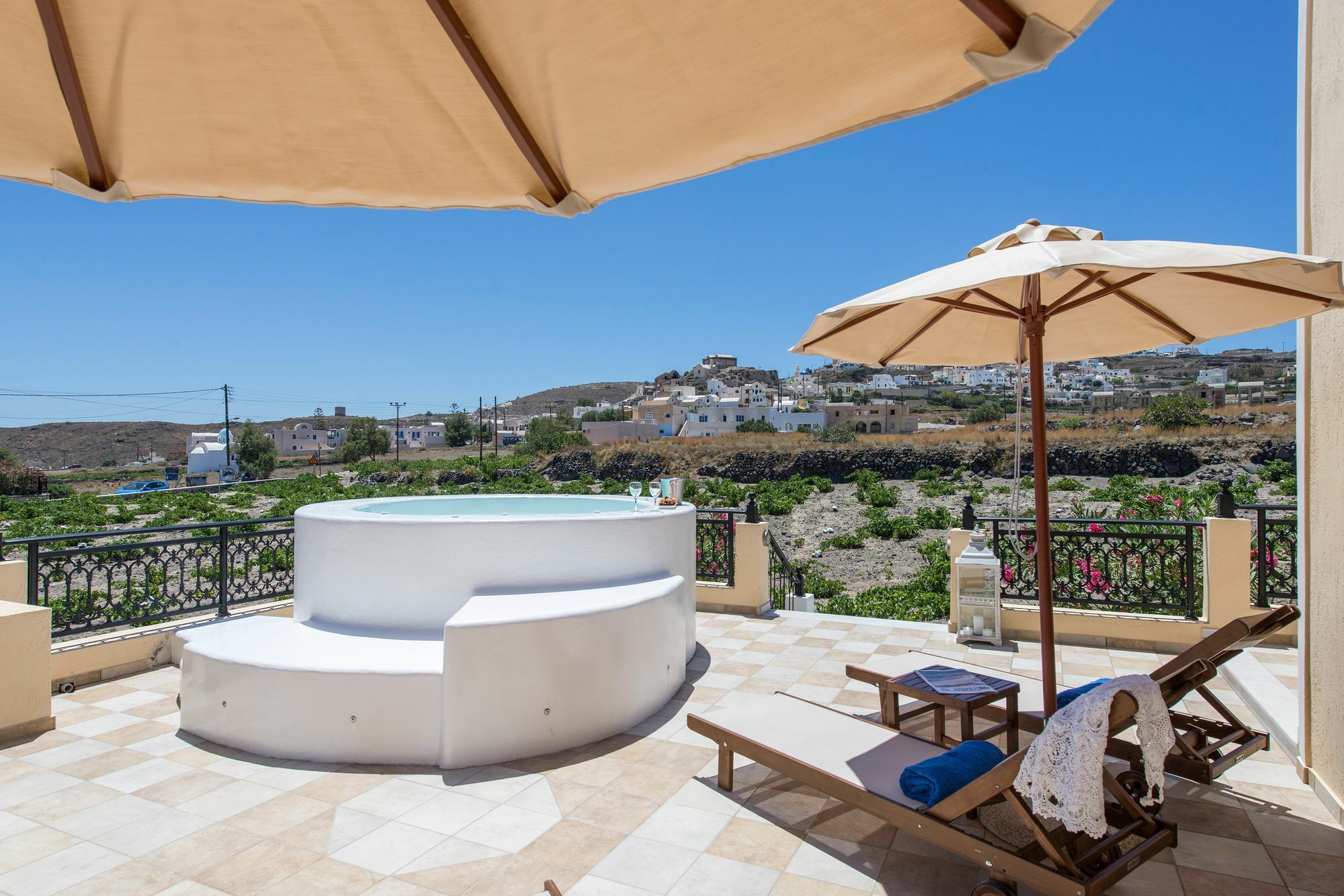Vineyard Exclusive Suites Akrotírion 外观 照片